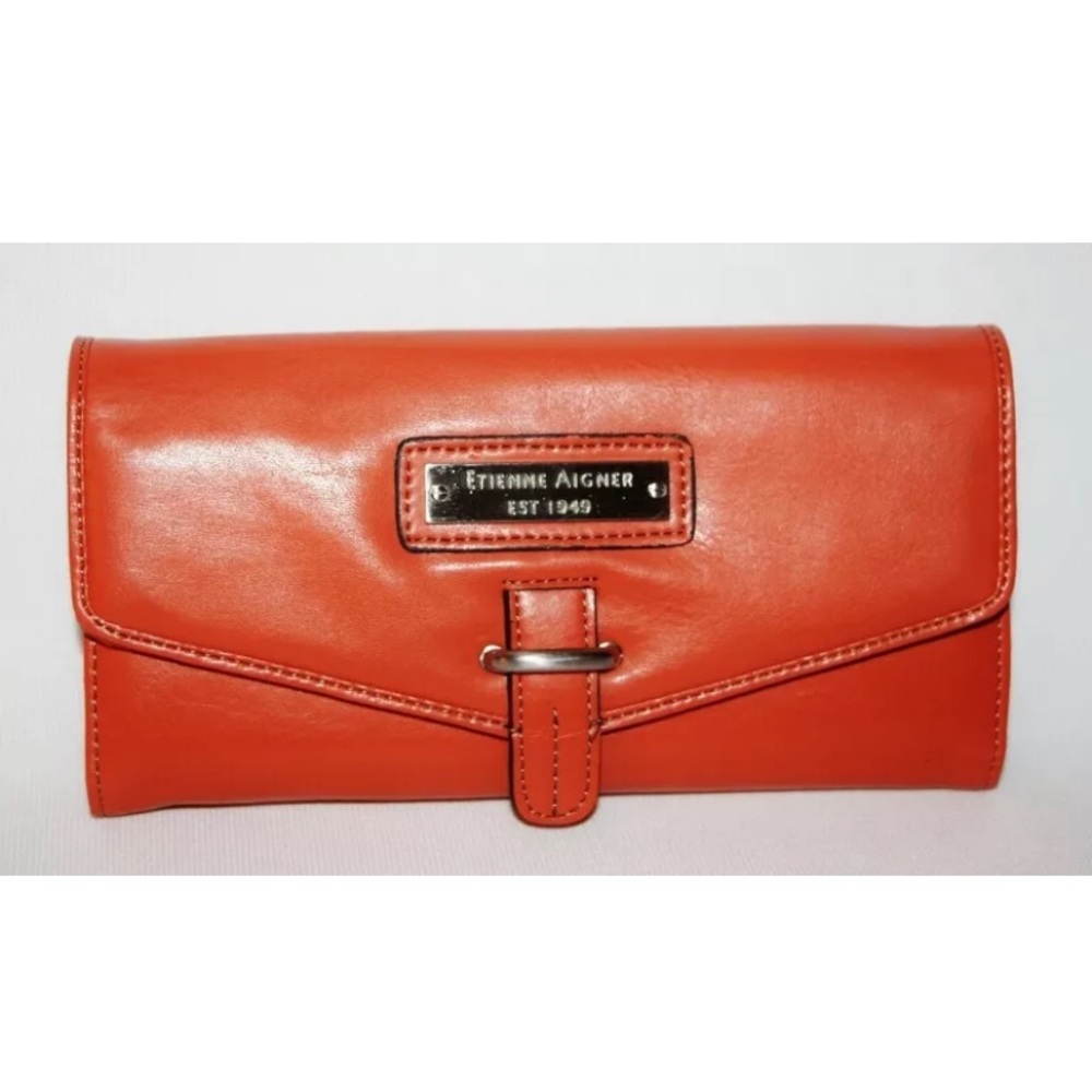 😎 Etienne Aigner Wallet & free eye glass case 😎